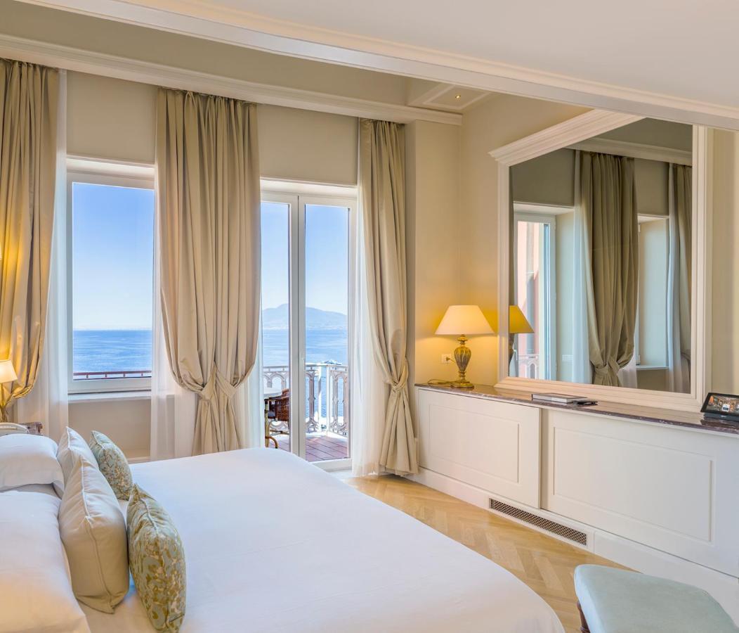 Grand Hotel Excelsior Vittoria Sorrento Esterno foto