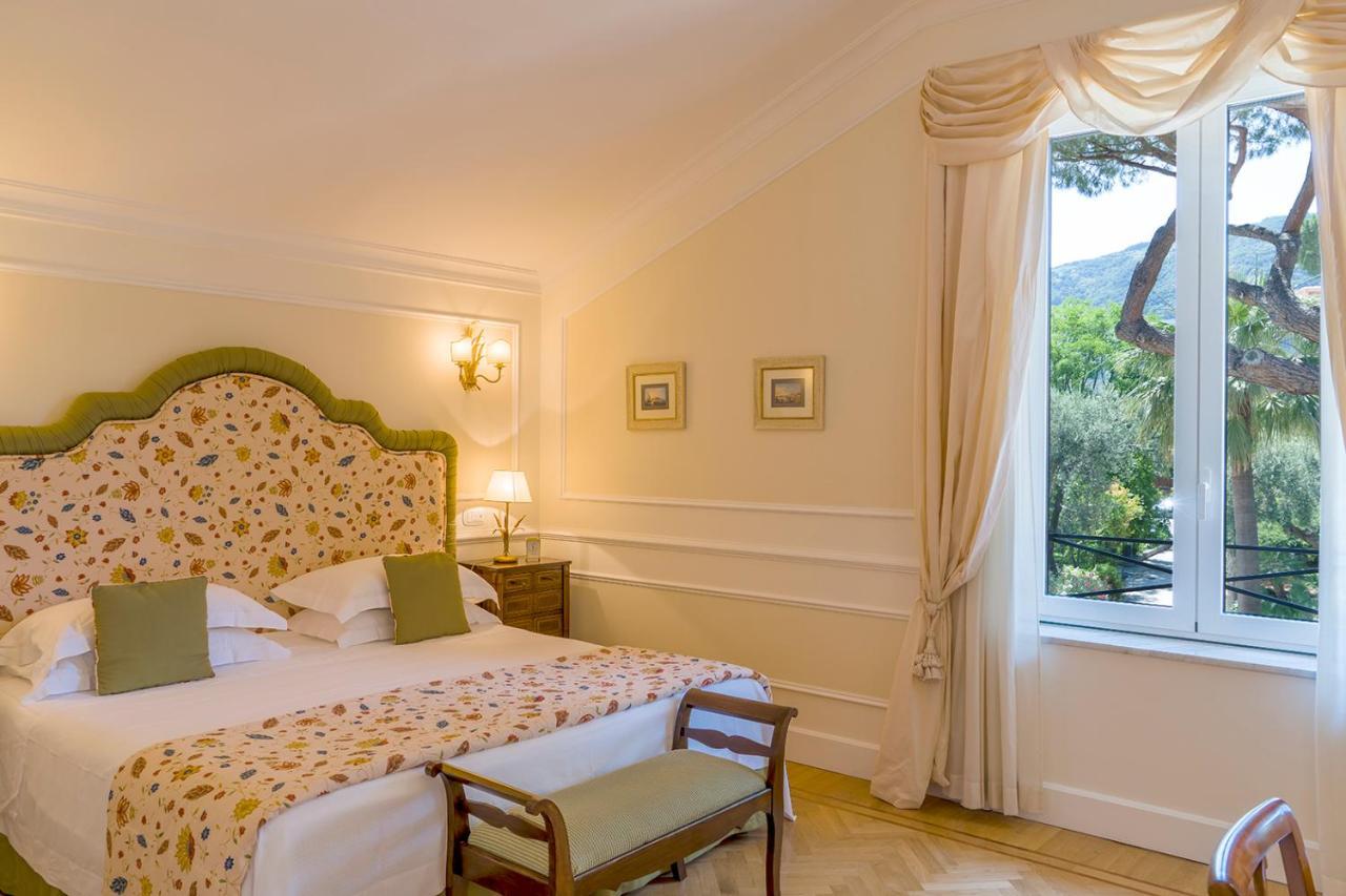 Grand Hotel Excelsior Vittoria Sorrento Esterno foto