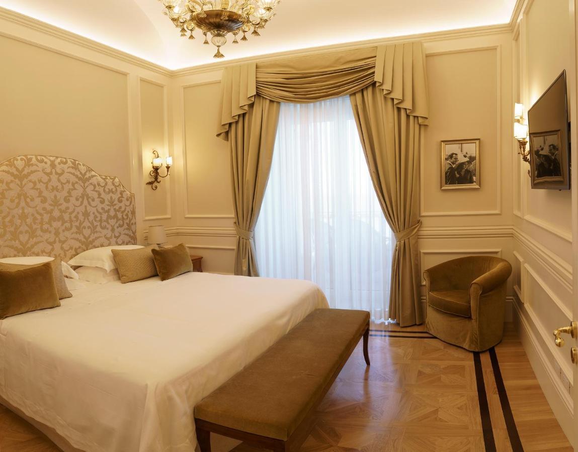 Grand Hotel Excelsior Vittoria Sorrento Esterno foto