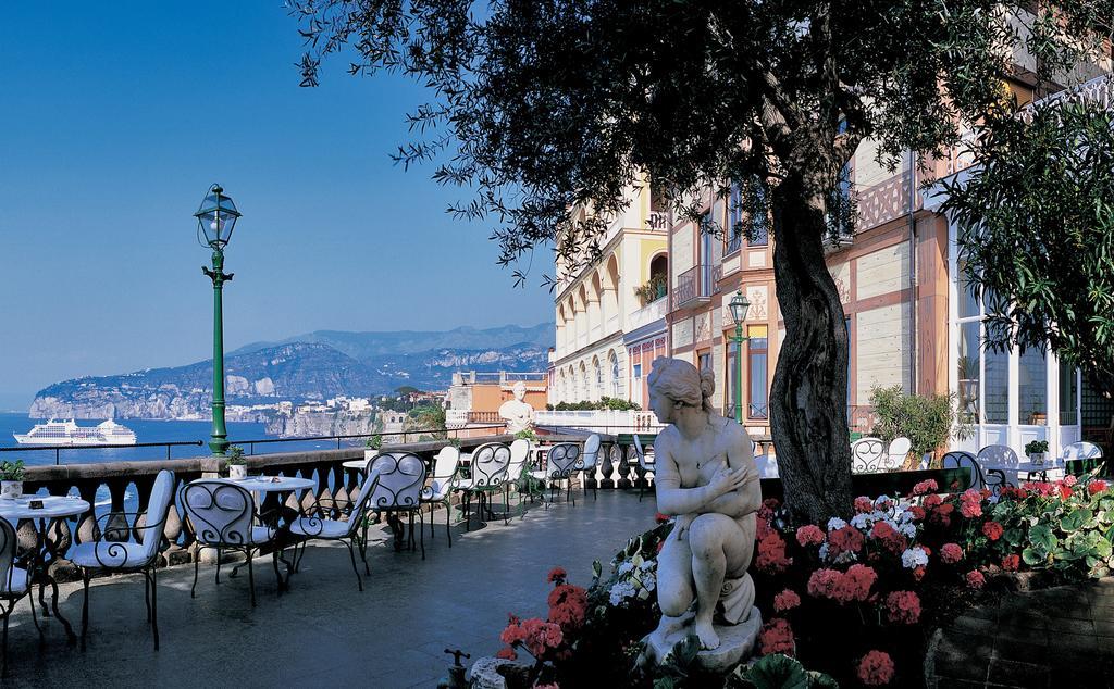 Grand Hotel Excelsior Vittoria Sorrento Esterno foto