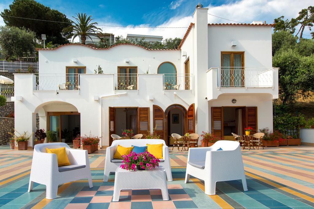 Grand Hotel Excelsior Vittoria Sorrento Esterno foto