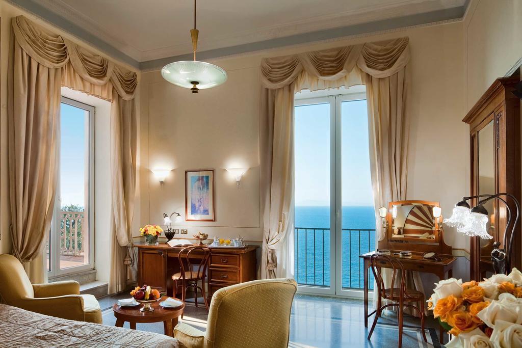 Grand Hotel Excelsior Vittoria Sorrento Esterno foto