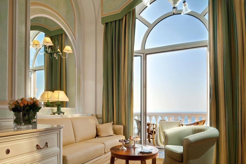 Grand Hotel Excelsior Vittoria Sorrento Esterno foto