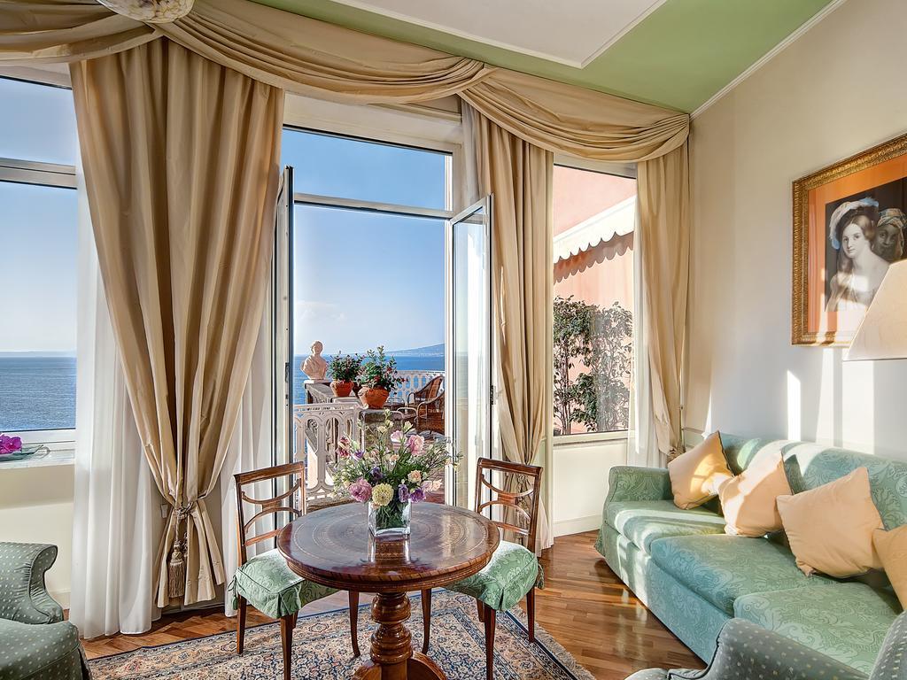 Grand Hotel Excelsior Vittoria Sorrento Esterno foto