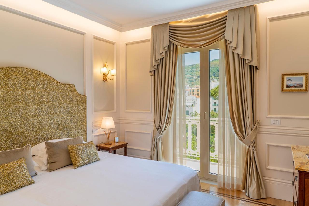 Grand Hotel Excelsior Vittoria Sorrento Esterno foto