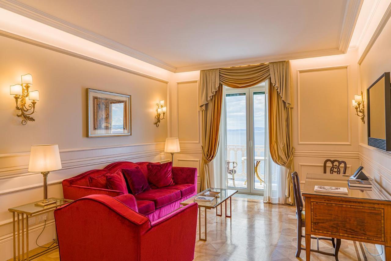 Grand Hotel Excelsior Vittoria Sorrento Esterno foto
