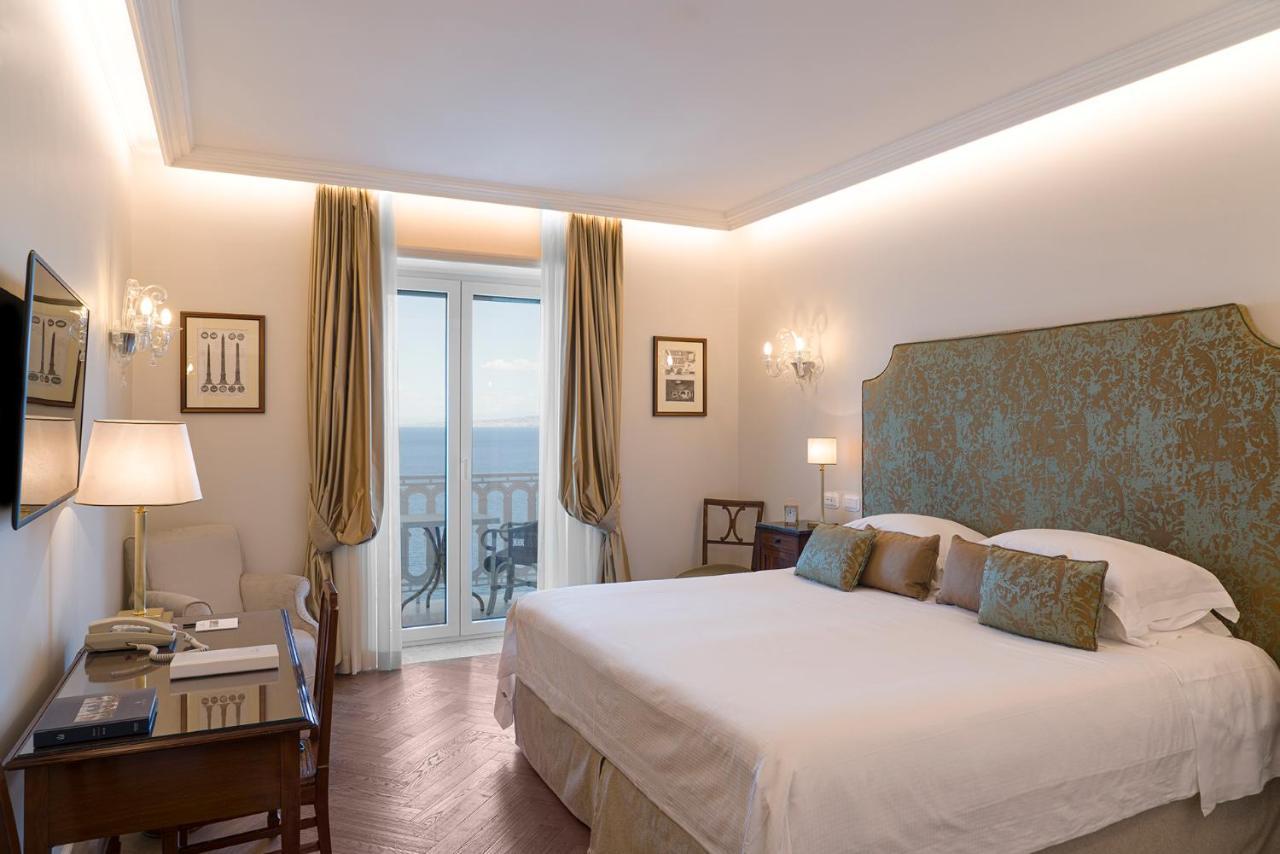 Grand Hotel Excelsior Vittoria Sorrento Esterno foto